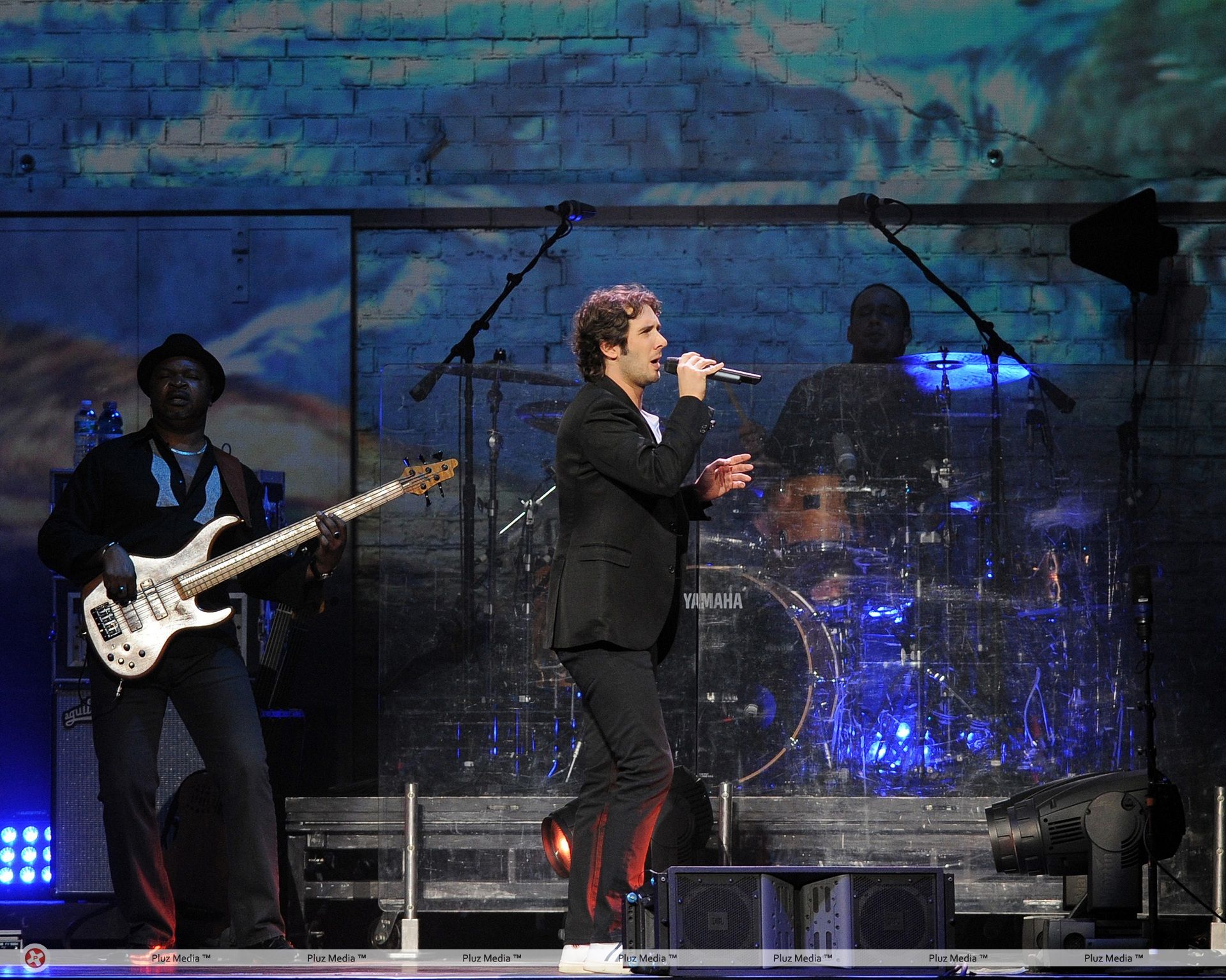 Josh Groban performs during the 'Straight To You Tour 2011' | Picture 111121